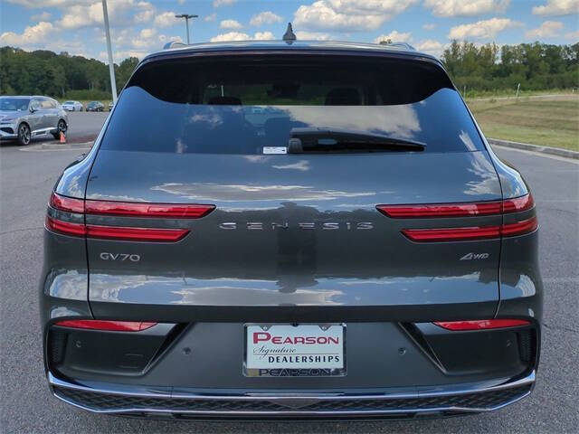 2026 Genesis GV70 2.5T Select