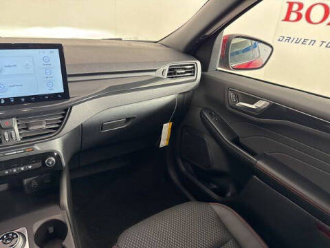 2026 Ford Escape Hybrid ST-Line Select