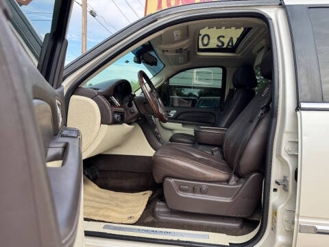 2013 Cadillac Escalade Platinum Edition