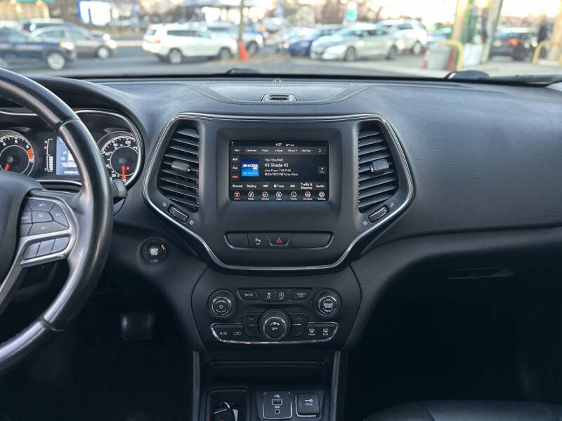 2019 Jeep Cherokee Latitude Plus