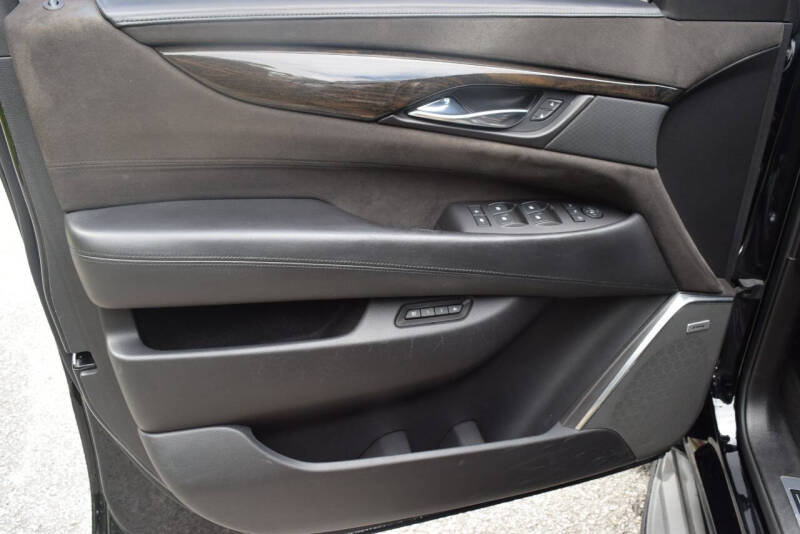 2015 Cadillac Escalade Platinum