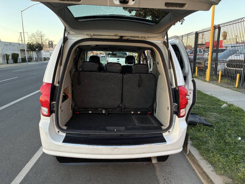 2017 Dodge Grand Caravan SE