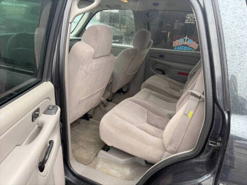 2004 Chevrolet Tahoe LS