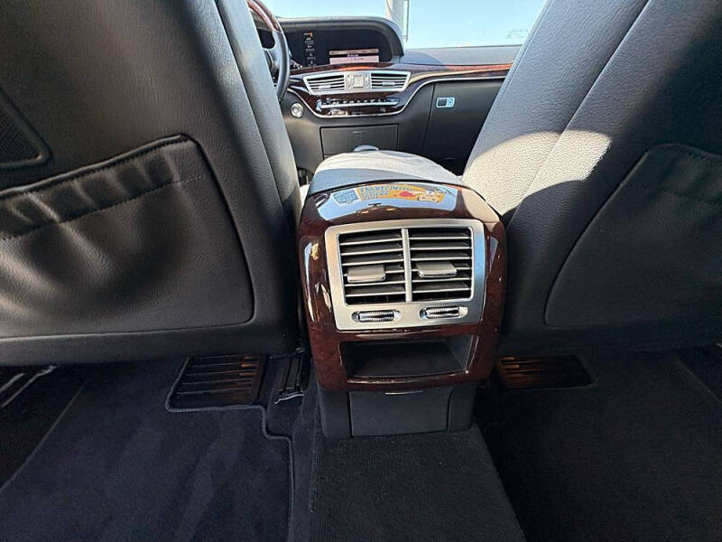 2013 Mercedes-Benz S-Class S 550