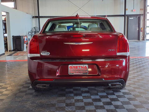 2018 Chrysler 300 Touring