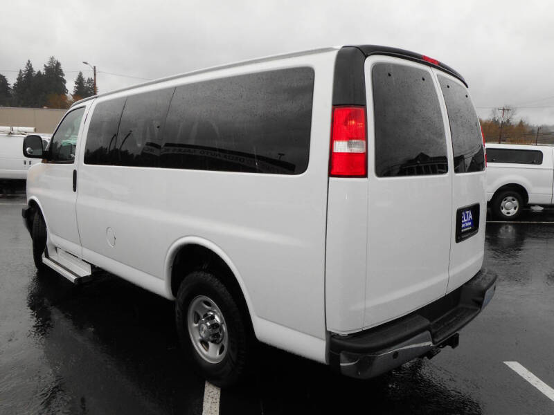 2017 Chevrolet Express LT 3500