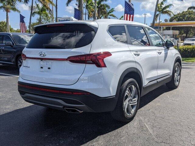 2022 Hyundai Santa Fe SE