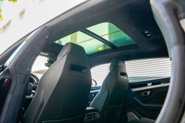 2022 Lamborghini Urus