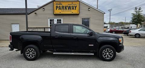 2015 GMC Canyon for sale at Parkway Motors in Springfield IL