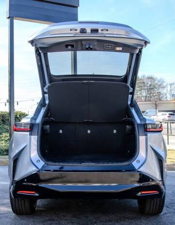 2023 Lexus RZ 450e Luxury