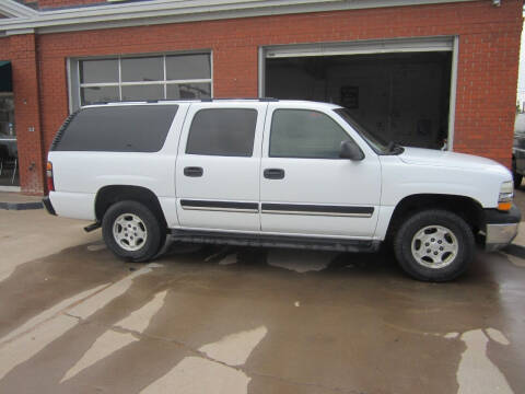 2005 Chevrolet Suburban for sale at W & W MOTORS in Clovis NM