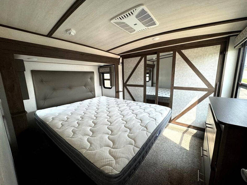 2019 Forest River Heritage Glen