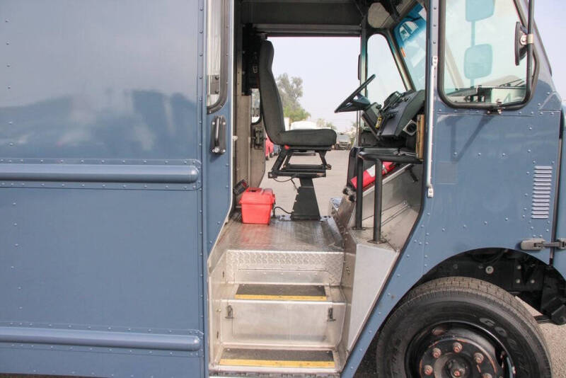 2020 Freightliner MT45 Chassis