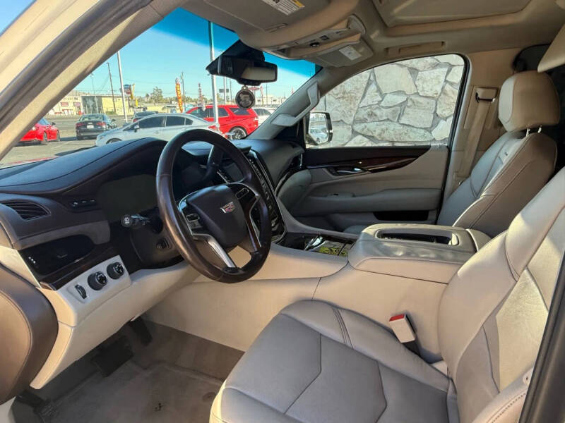 2015 Cadillac Escalade Luxury