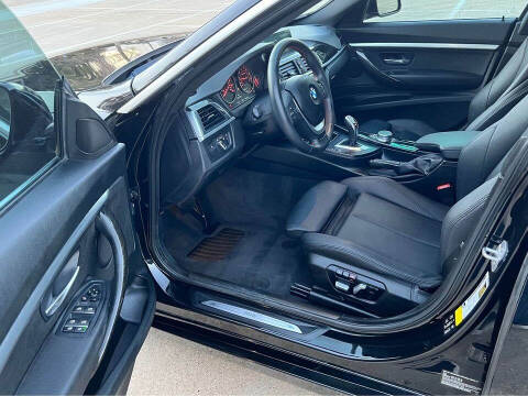 2017 BMW 3 Series 330i xDrive Gran Turismo