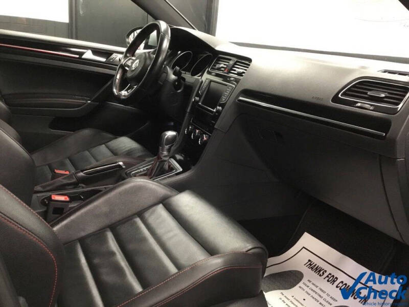 2017 Volkswagen Golf GTI SE