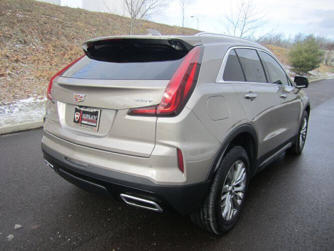 2025 Cadillac XT4 Premium Luxury