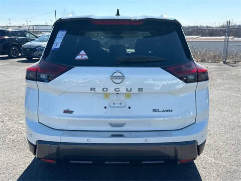 2025 Nissan Rogue SL