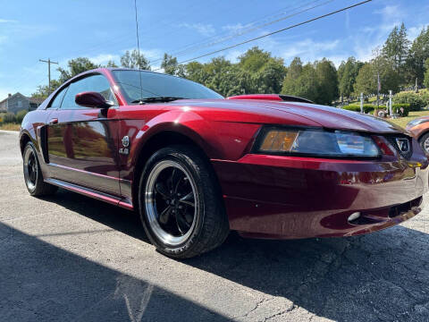 2004 Ford Mustang GT Deluxe
