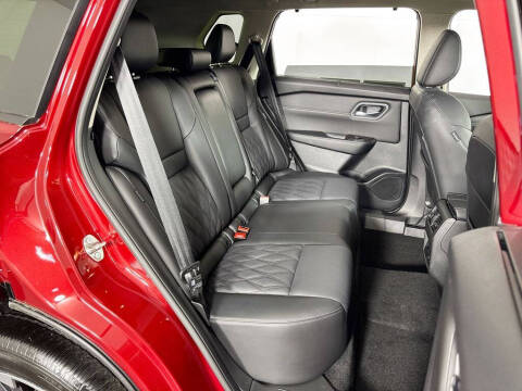 2025 Nissan Rogue Platinum