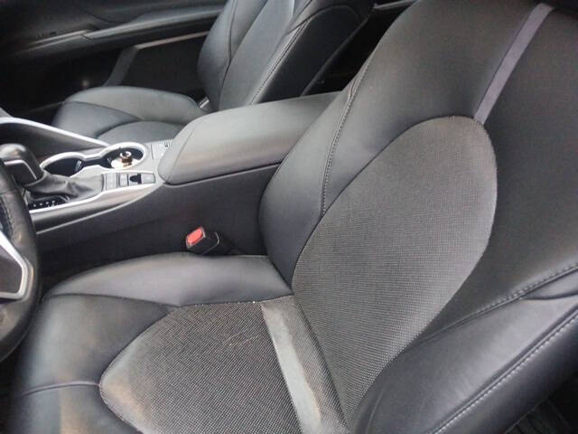 2023 Toyota Camry Hybrid XLE