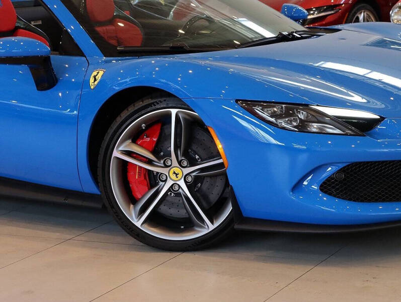 2024 Ferrari 296 GTS