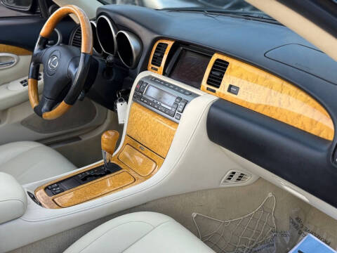 2002 Lexus SC 430