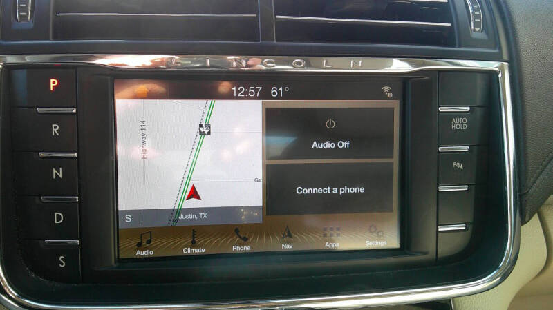 2019 Lincoln Continental Select