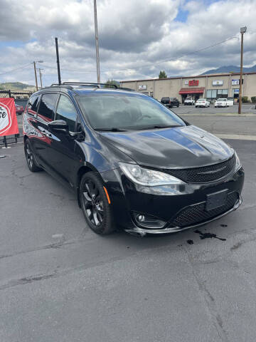 2018 Chrysler Pacifica Touring L Plus