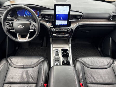 2023 Ford Explorer Platinum