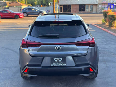 2023 Lexus UX 250h