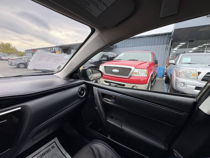 2017 Toyota Corolla SE