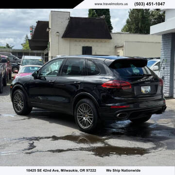 2017 Porsche Cayenne Platinum Edition