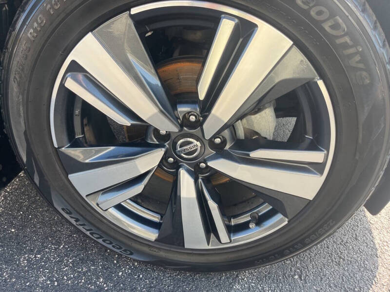 2021 Nissan Rogue Platinum