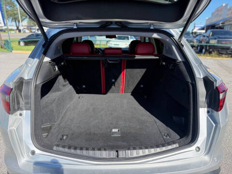 2018 Alfa Romeo Stelvio Sport