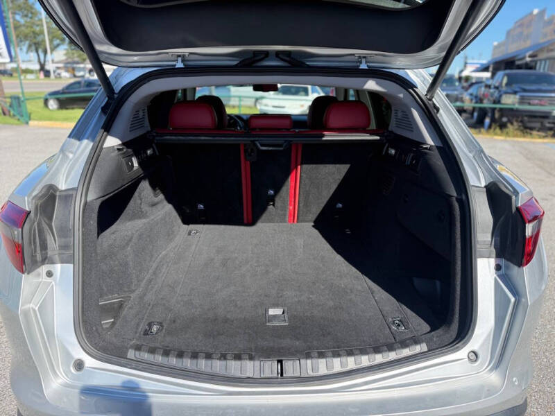 2018 Alfa Romeo Stelvio Sport