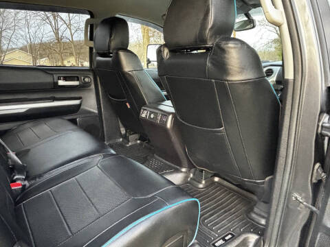 2014 Toyota Tundra SR5