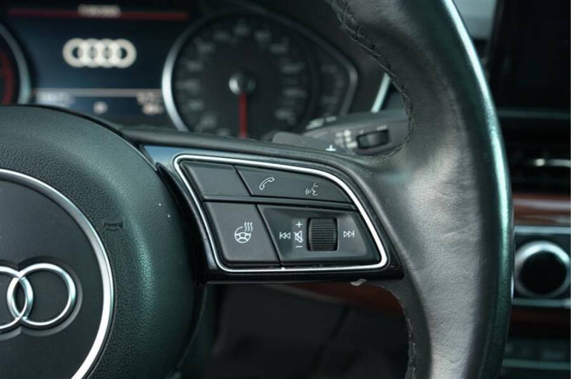 2022 Audi A4 quattro Premium 40 TFSI