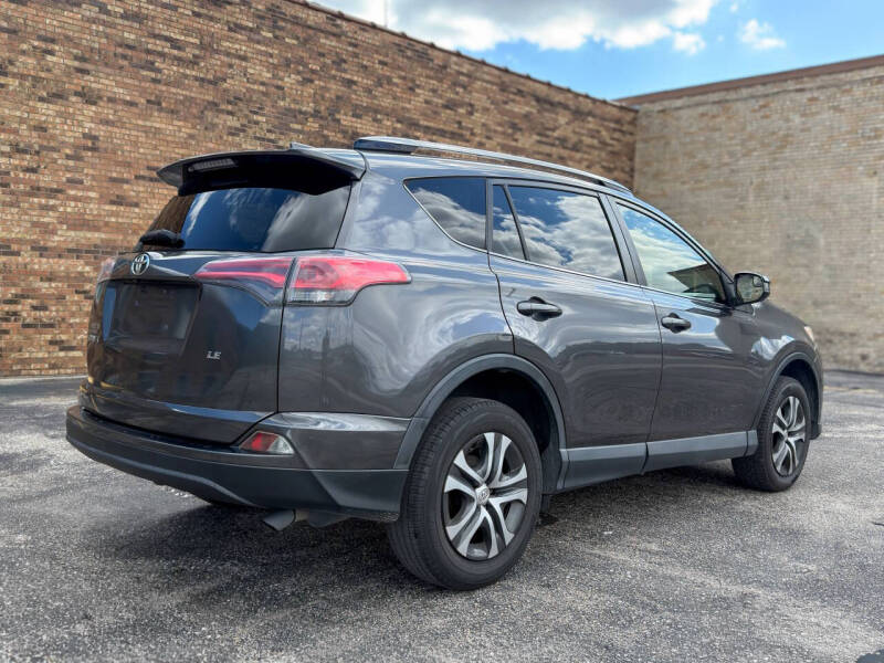 2017 Toyota RAV4 LE