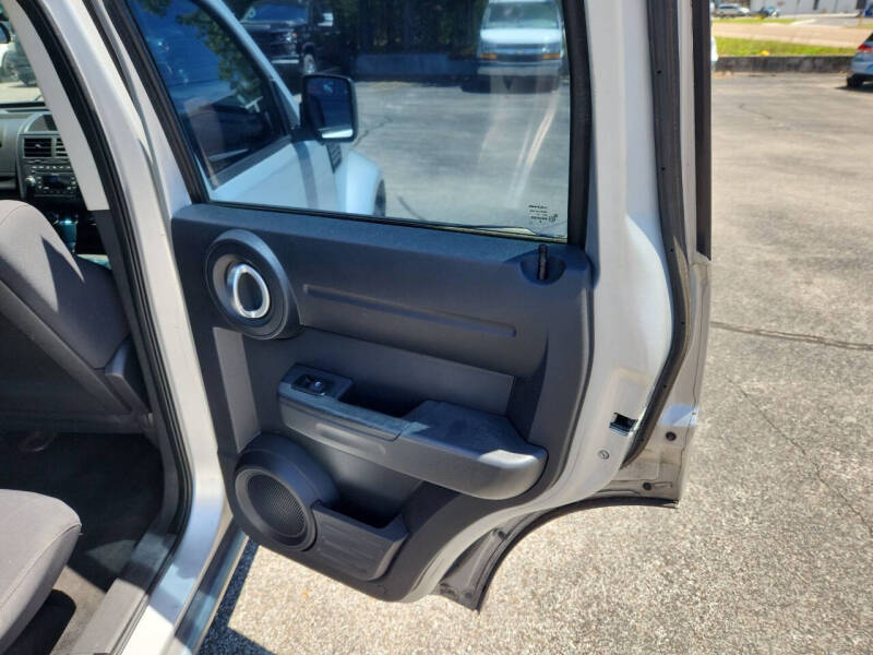 2011 Dodge Nitro SE