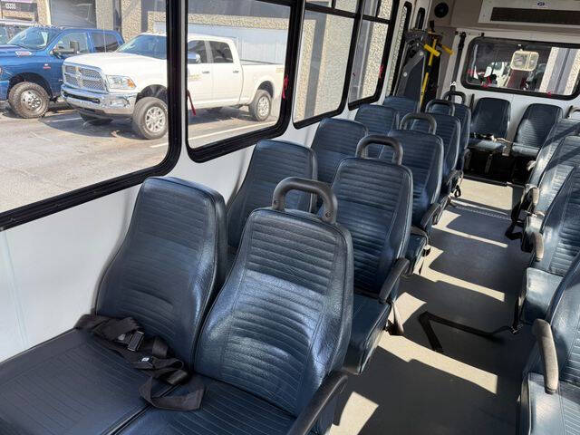 2018 Ford E-Series E-450 SD