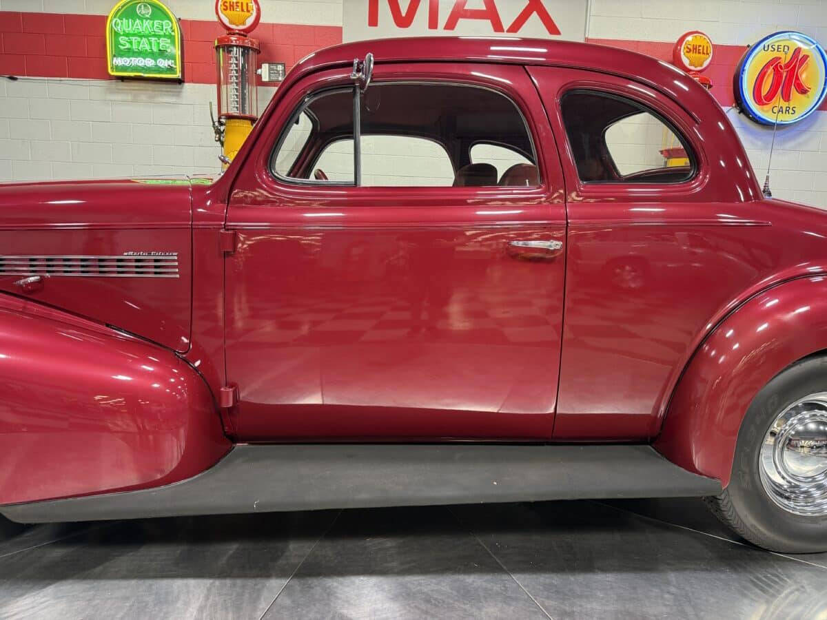 1939 Chevrolet Master Deluxe 23