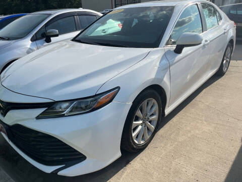 2018 Toyota Camry for sale at Azteca Auto Sales LLC in Des Moines IA