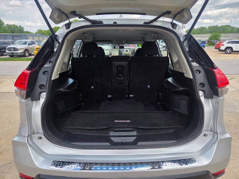 2017 Nissan Rogue S