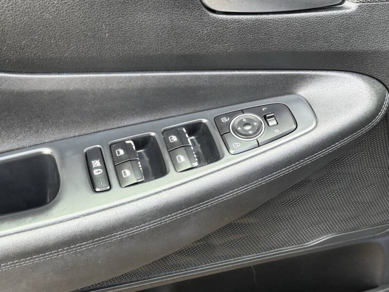 2019 Hyundai Santa Fe SE 2.4L