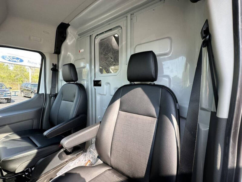 2023 Ford E-Transit