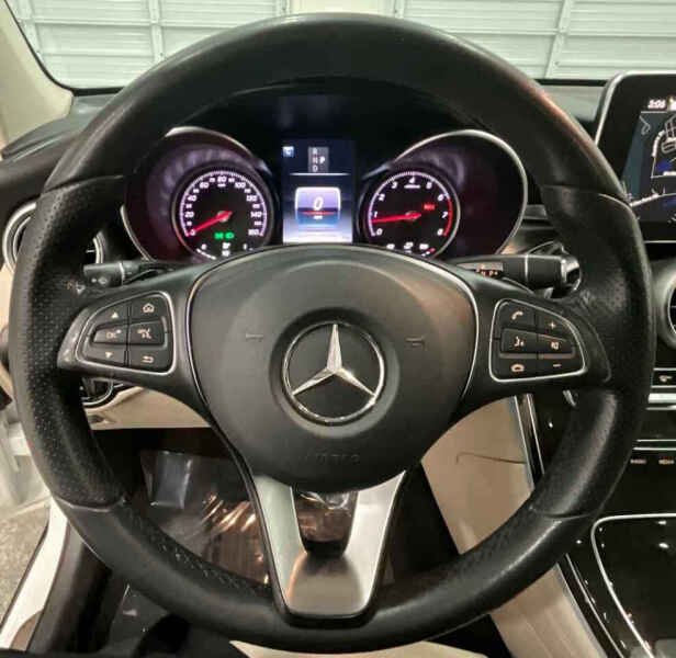 2017 Mercedes-Benz GLC GLC 300