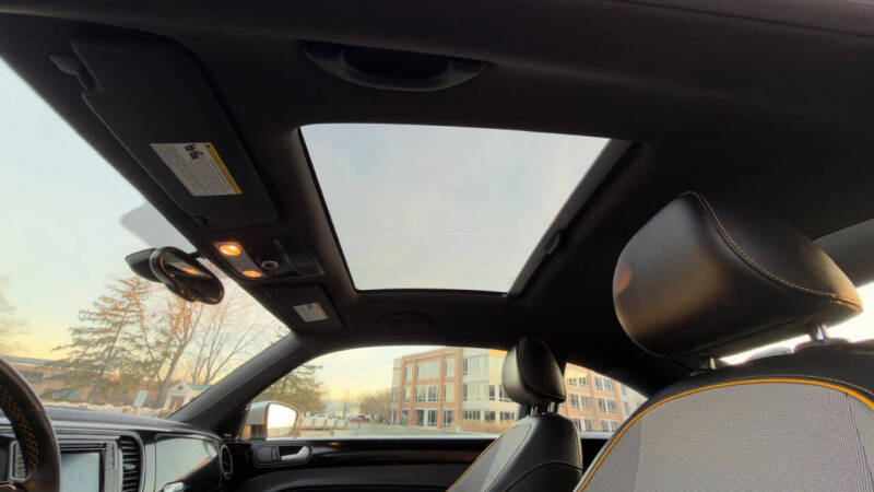 2016 Volkswagen Beetle 1.8T Dune PZEV