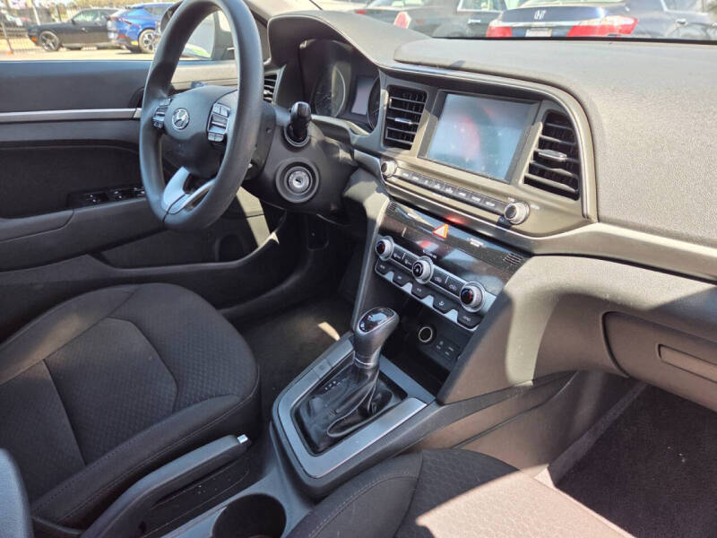 2020 Hyundai Elantra