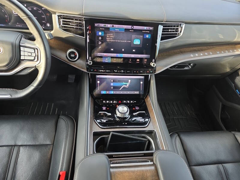 2022 Jeep Grand Wagoneer Series II